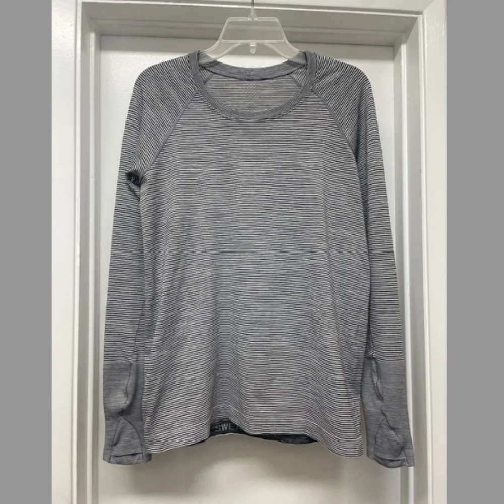 Lululemon Swiftly Tech Long Sleeve 2.0 Tempo Stripe EUC - Picture 4 of 11